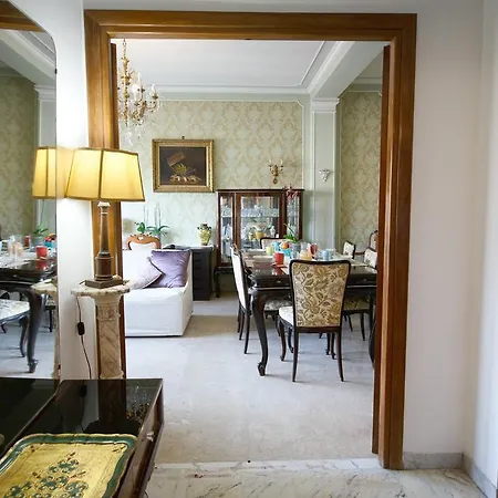 Degli Ubaldi Apartment Rome